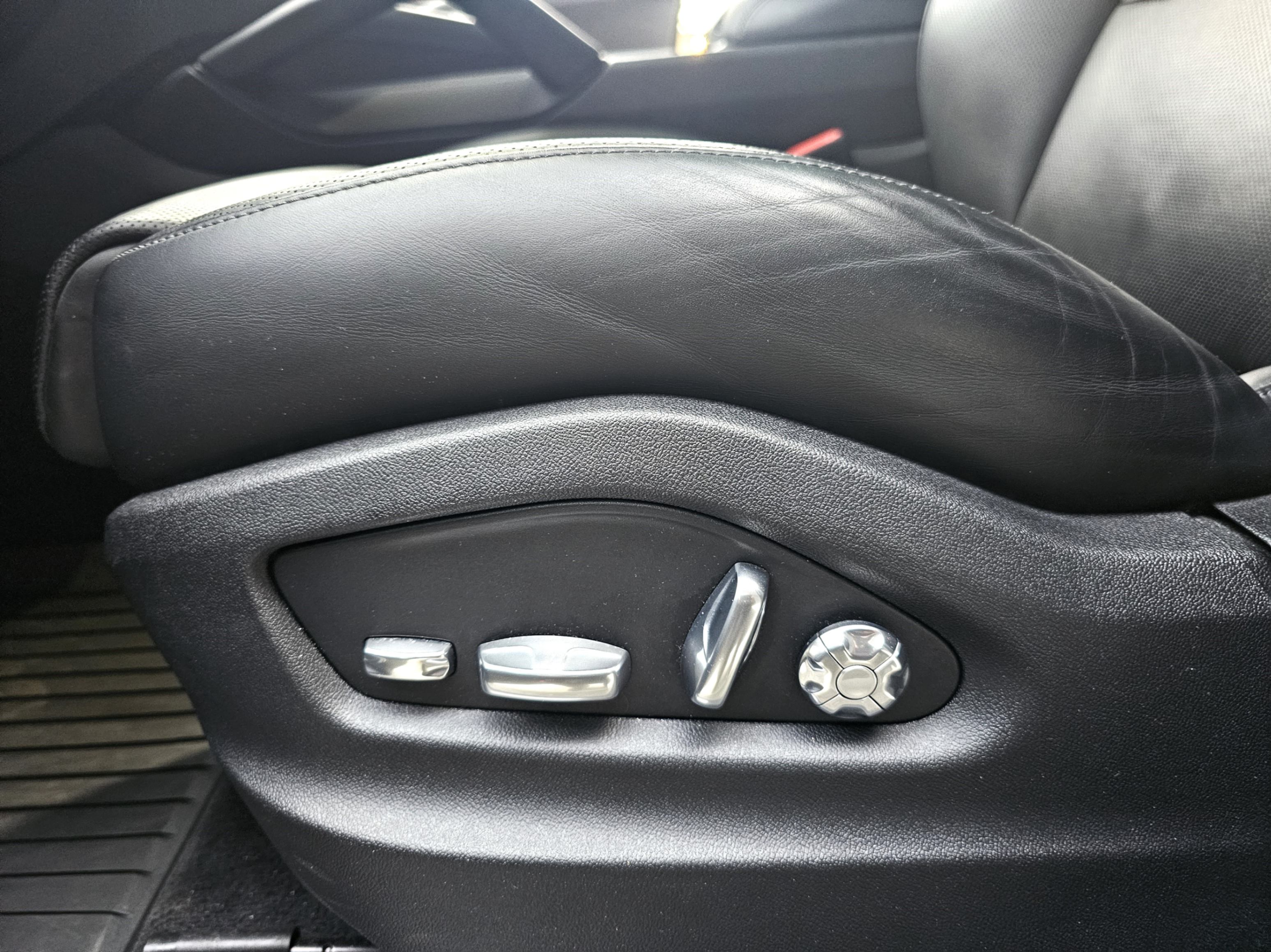 /todaysautosalesandservice/2020-Porsche-Cayenne-9356366210142109.jpg