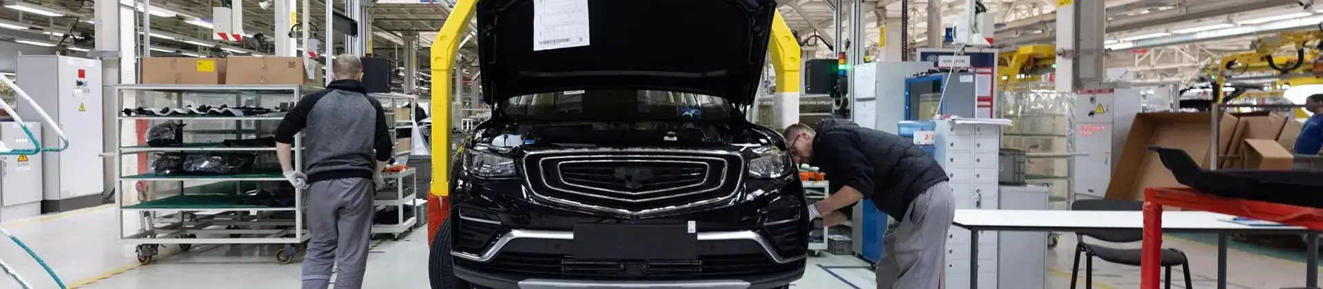 https://hillzcdn.ca/universalautoalpart/8540058544436322-AboutUs.webp