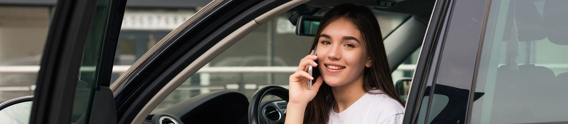 https://hillzcdn.ca/yourcartoronto/22933040407198146-contact_us.webp